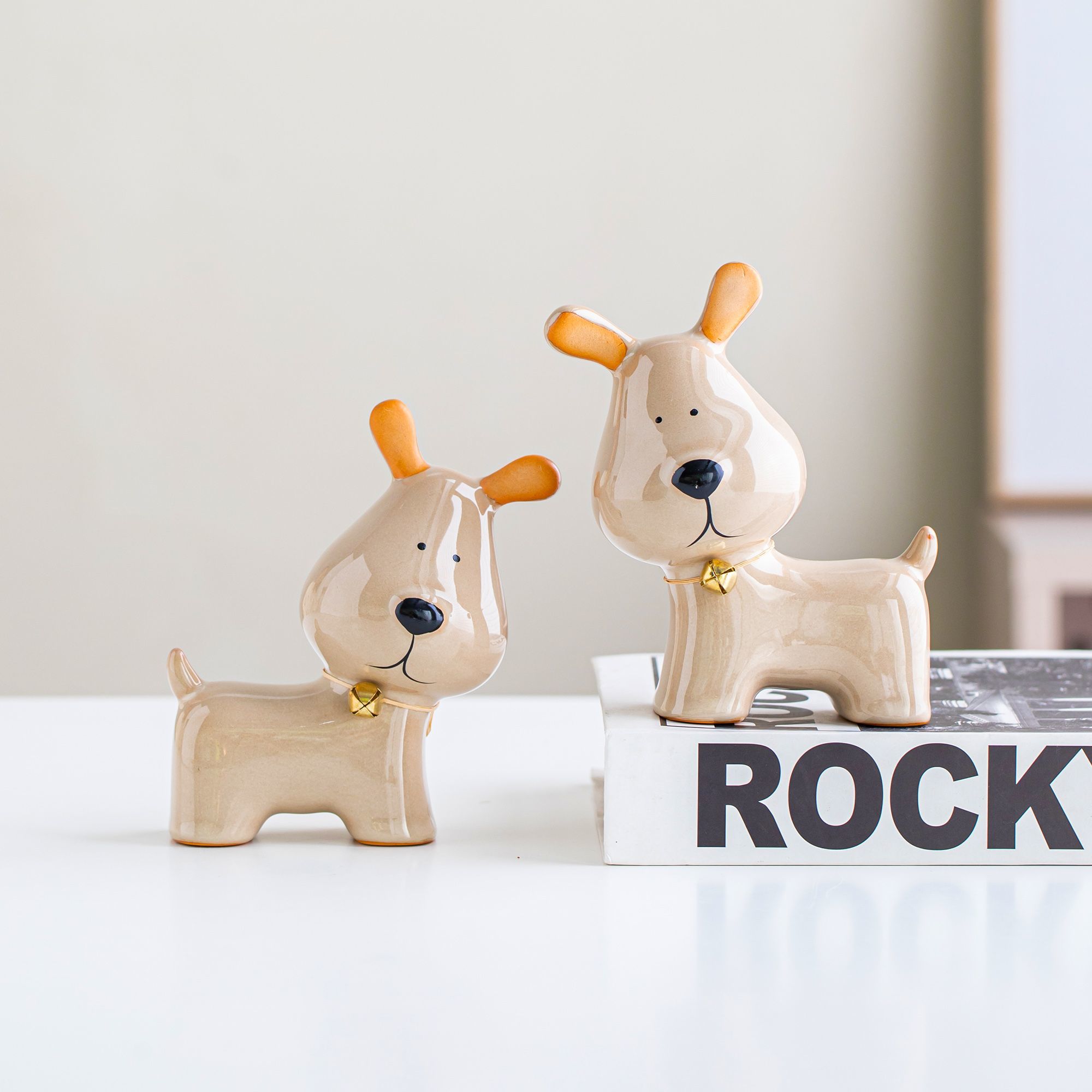 Office Technologies - クリエイティブな北欧スタイルのセラミックベル子犬オーナメントデスクトップデコレーションホームオフィスキュートな小さなギフト